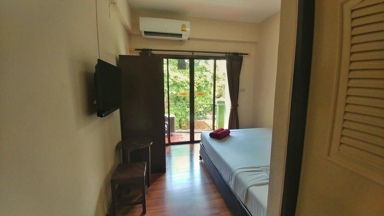 Hotel Four Sons Village 2*
