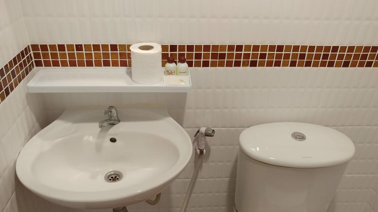 Four Sons Village Hotel