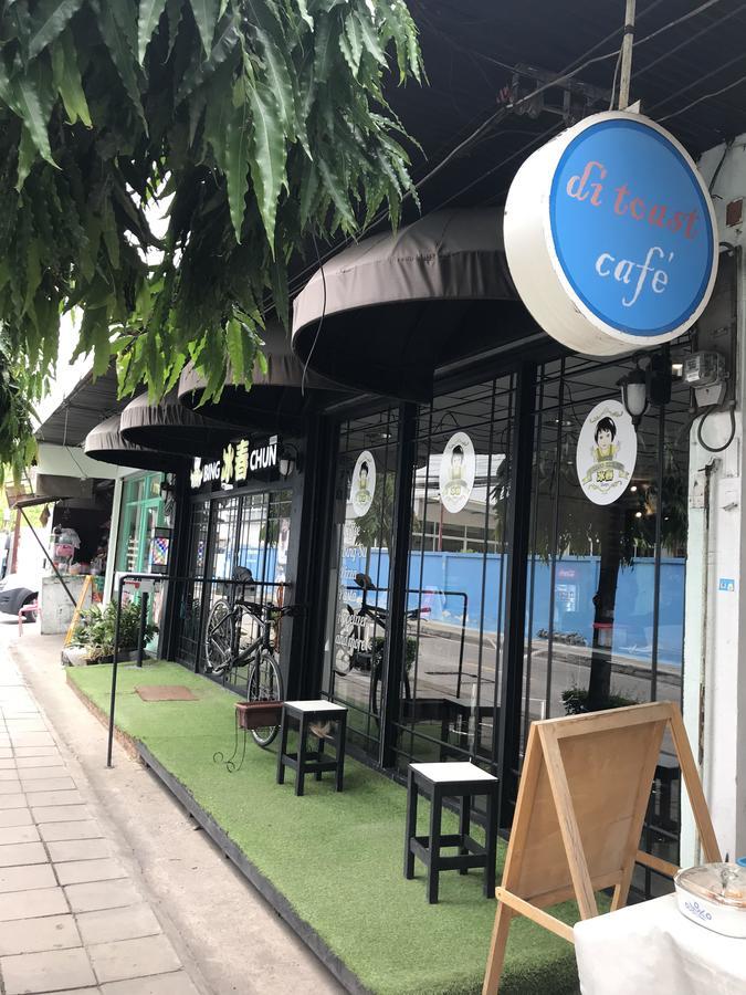 Hue Sukhumvit Phra Khanong Bangkok