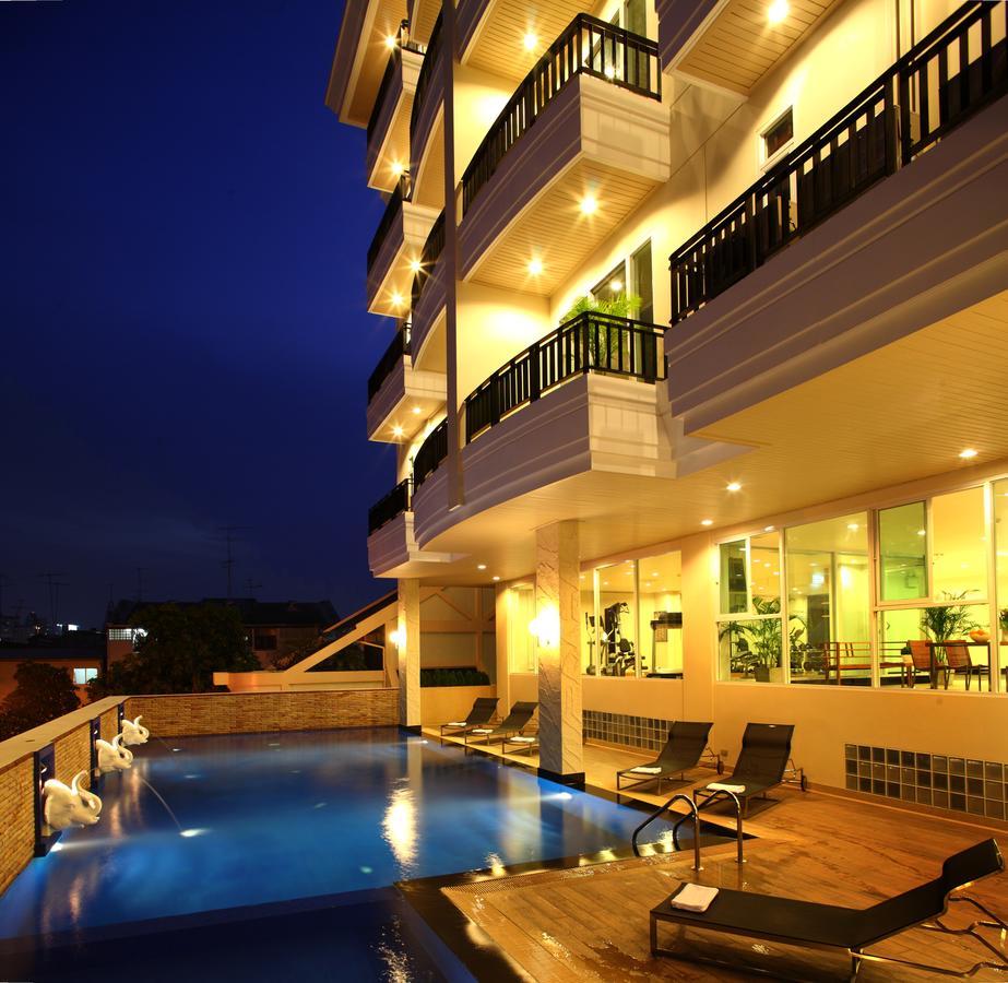 Patio Aparthotel