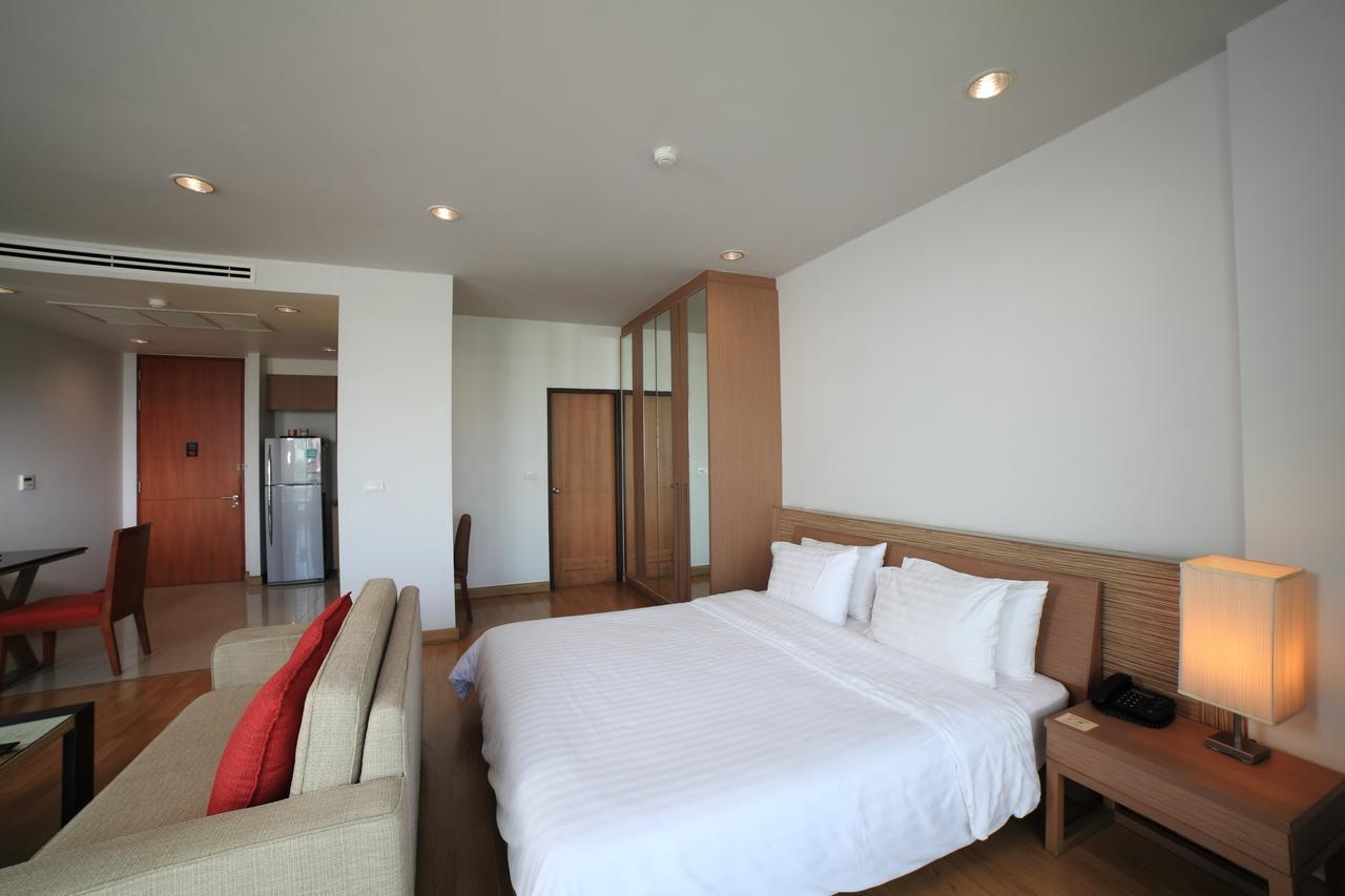 Patio Aparthotel