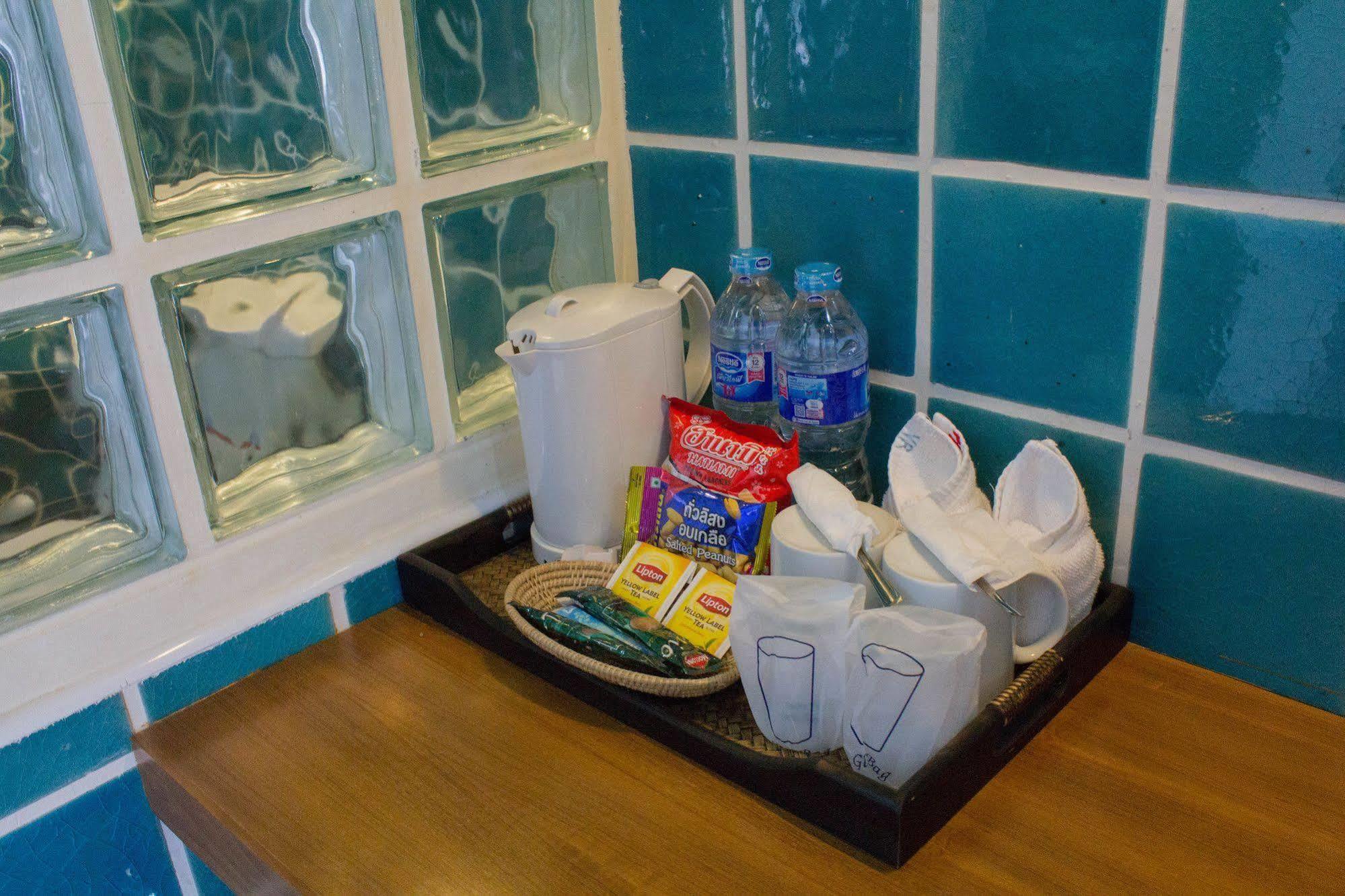 Cha-cha Phraathit Hotel Bangkok