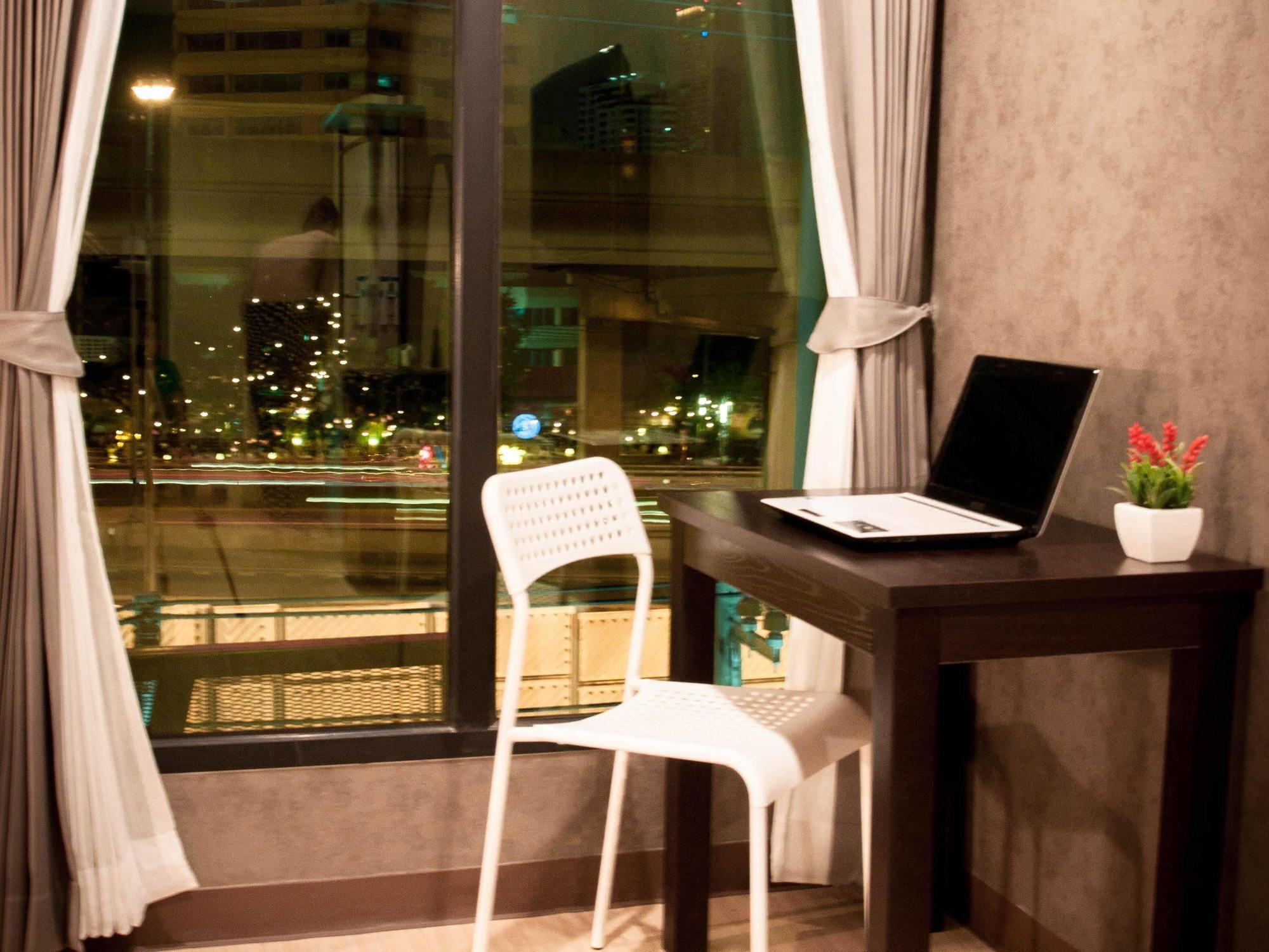 Hotel C U 3*