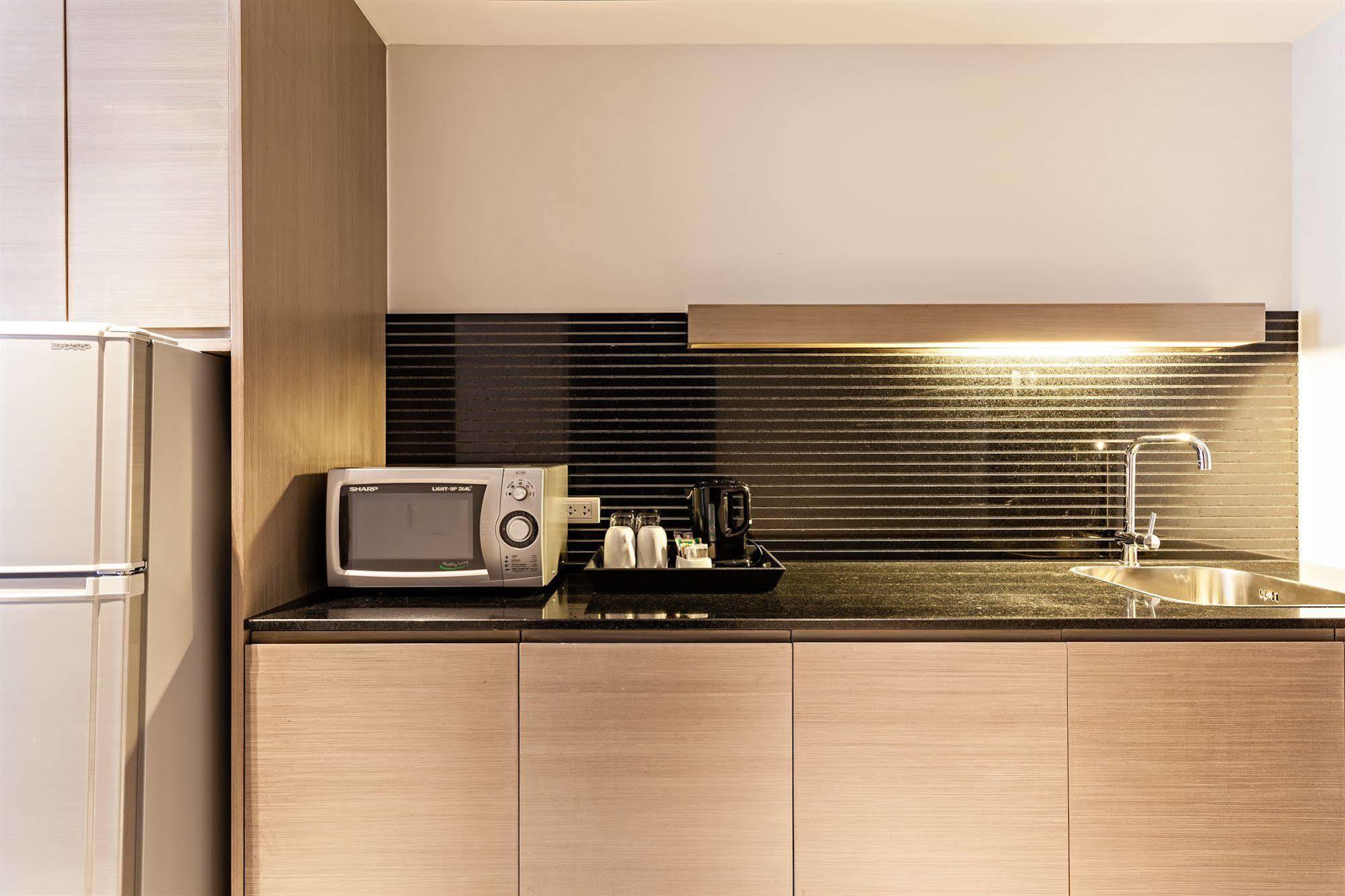 Hotel Hyatt Place Sukhumvit 1 4*