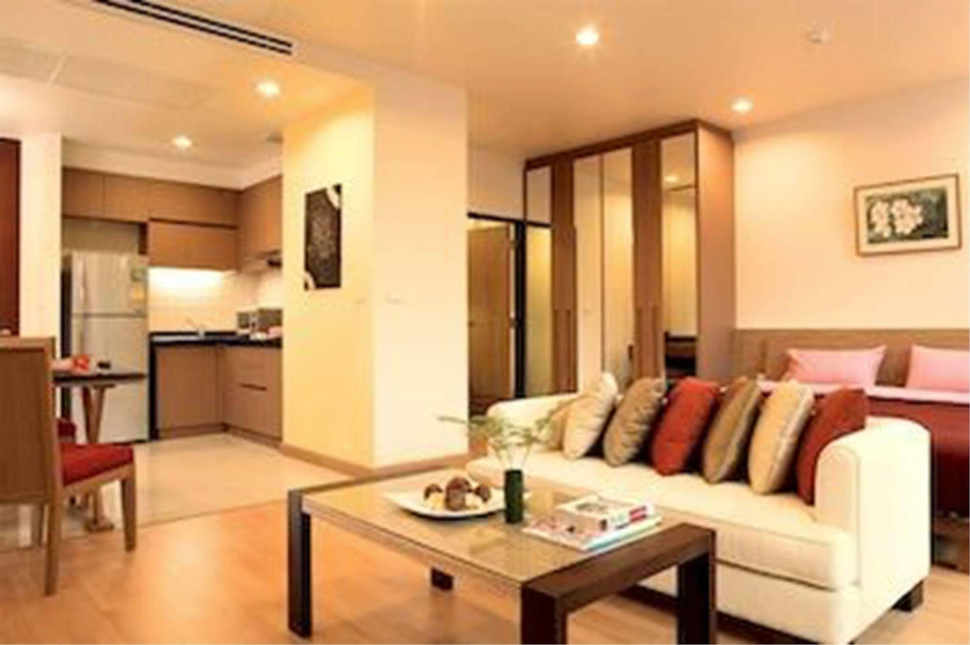 Patio 4*