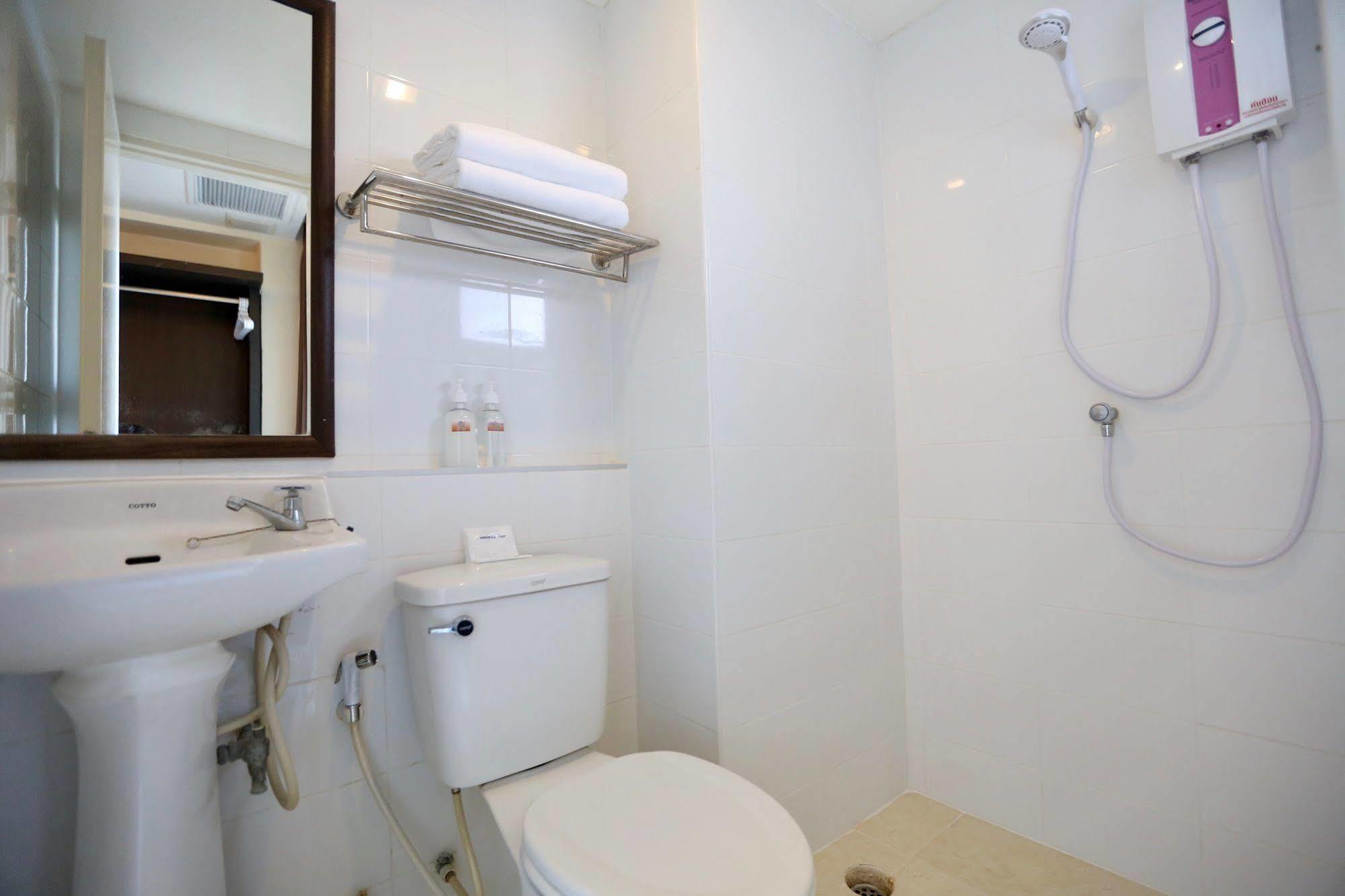 Synsiri 3 Ladprao 83 * Bangkok