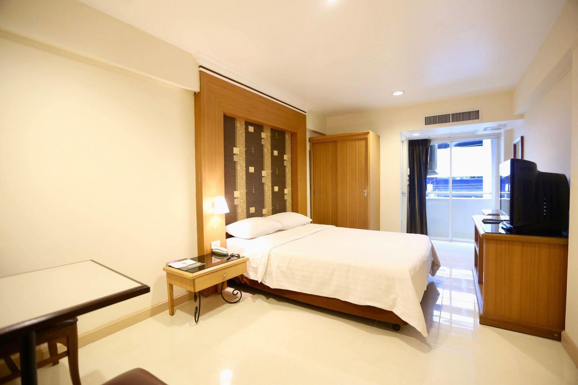 Synsiri 3 Ladprao 83 Apartment Bangkok