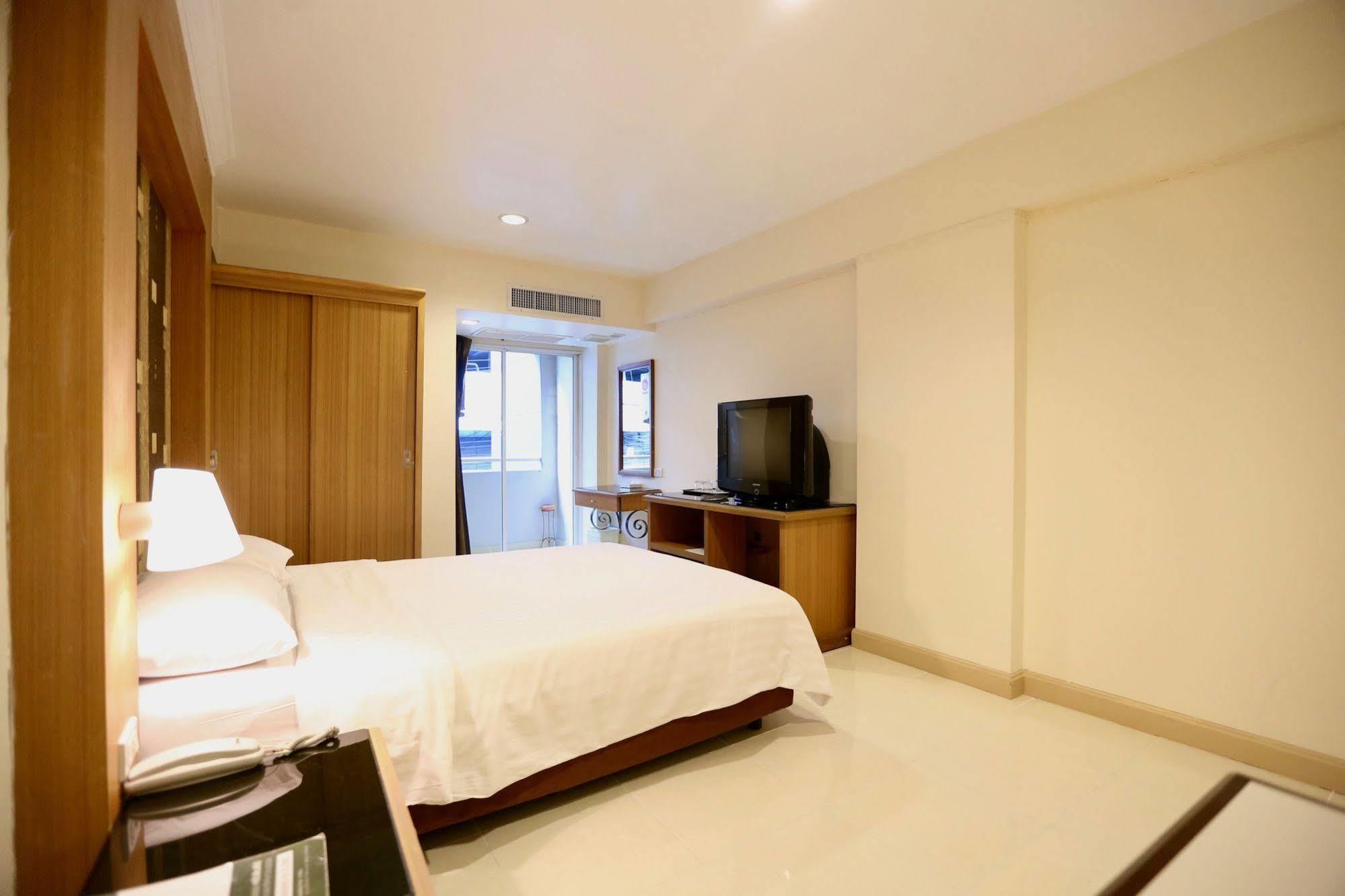 Synsiri 3 Ladprao 83 Apartment Bangkok