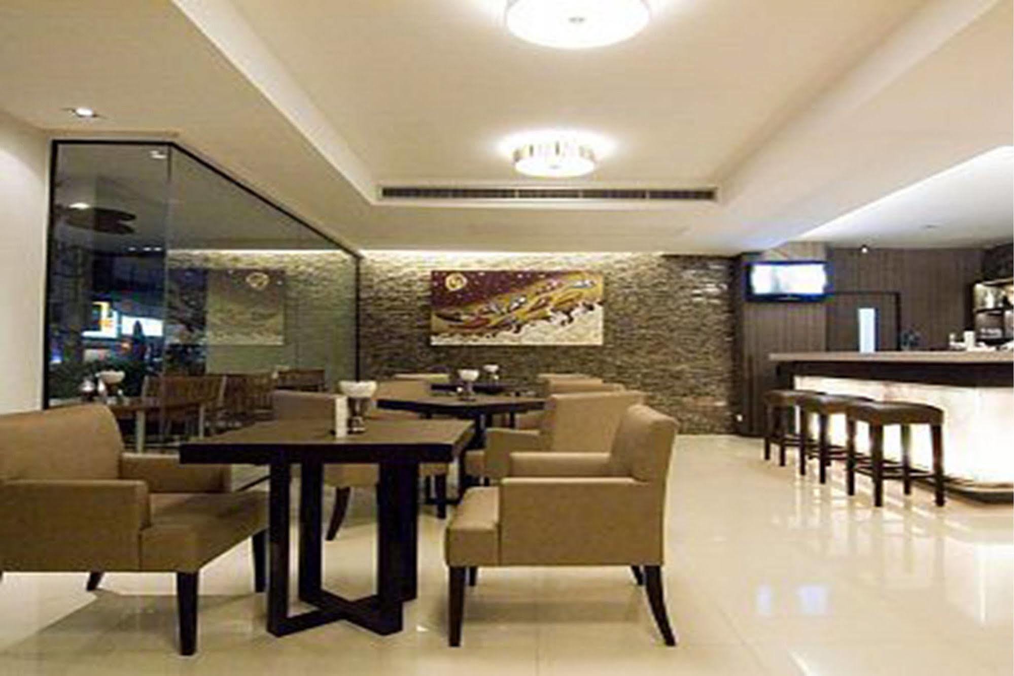 Hotel The Dawin Banguecoque