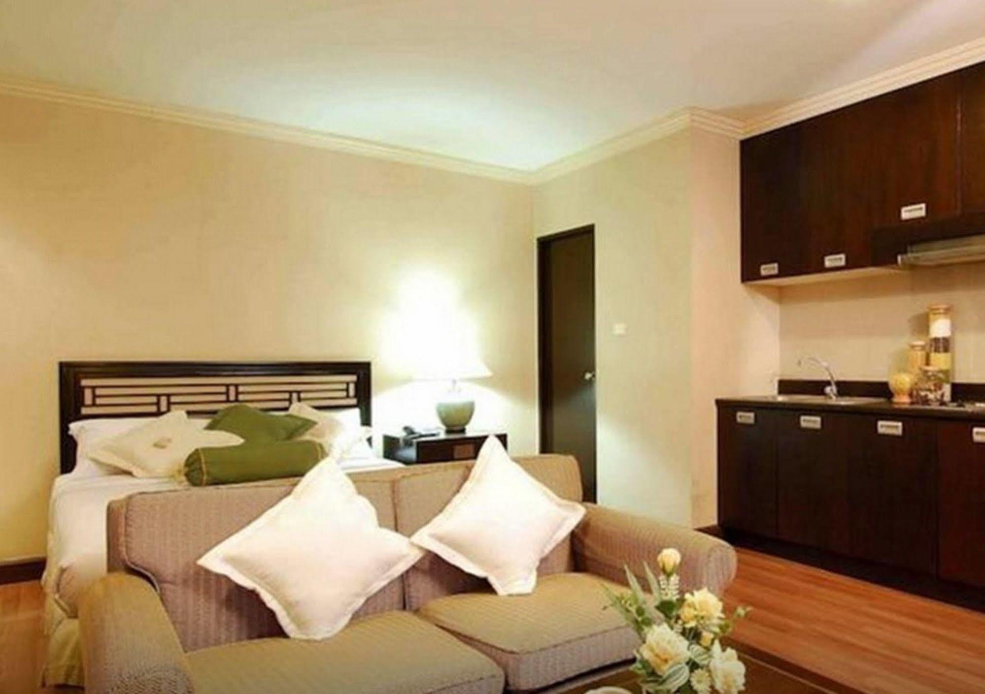 Hotel Princeton 4*