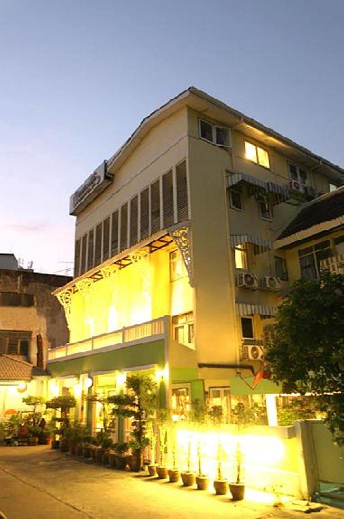 Hotel Sawasdee Sukhumvit 2*