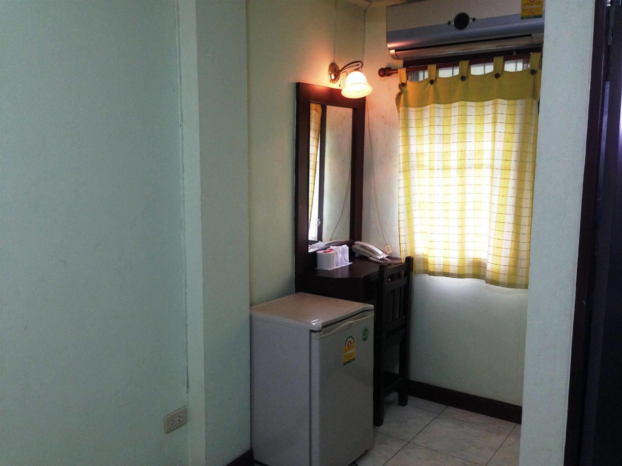 Amarin Guest house