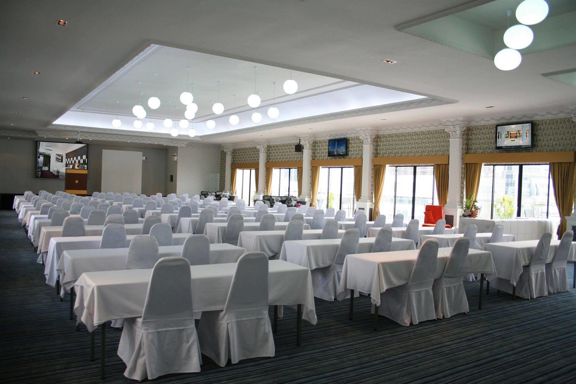 Baiyoke Boutique Hotel 3*