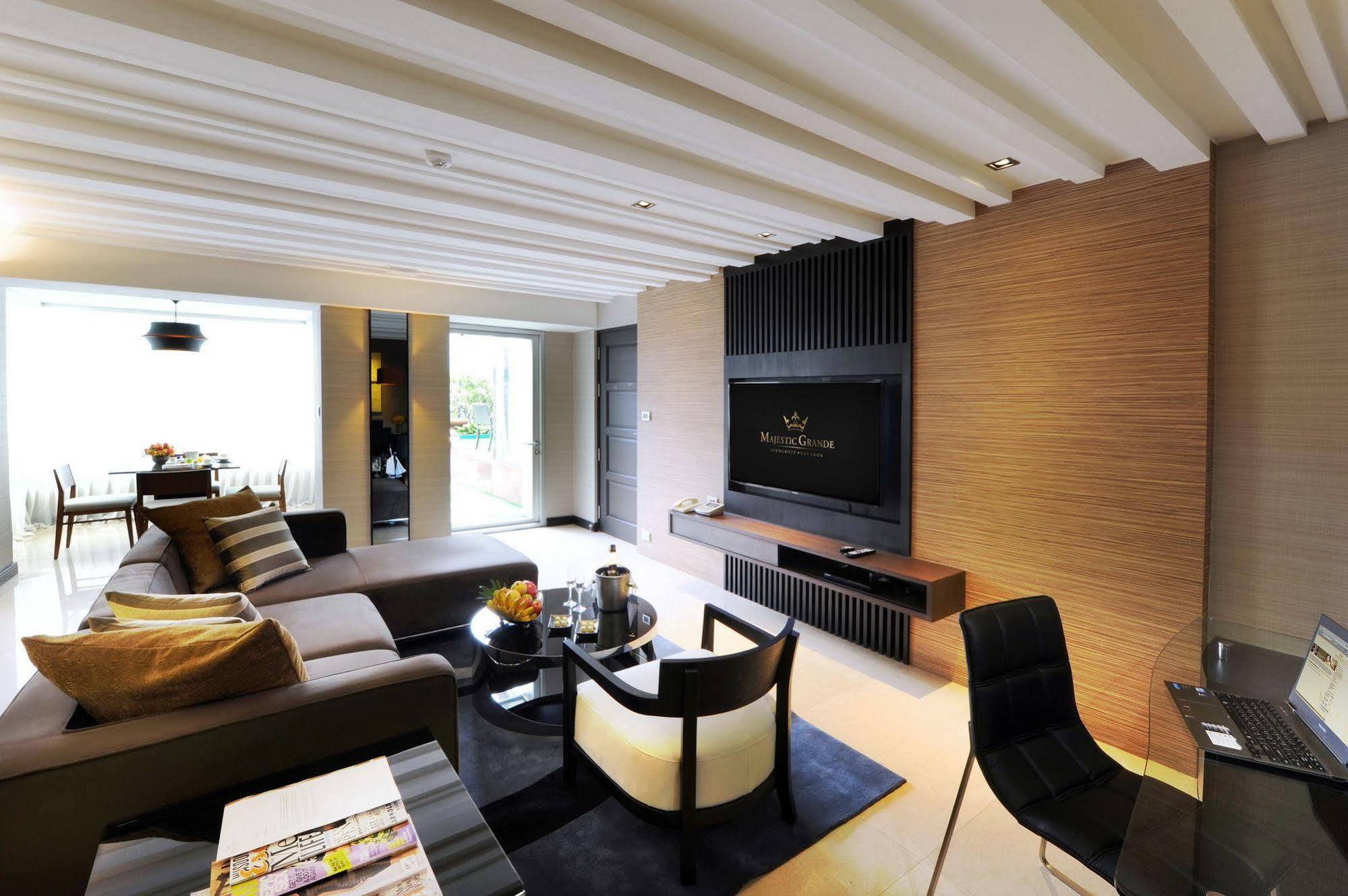 Doubletree By Hilton Ploenchit Hotel 4*