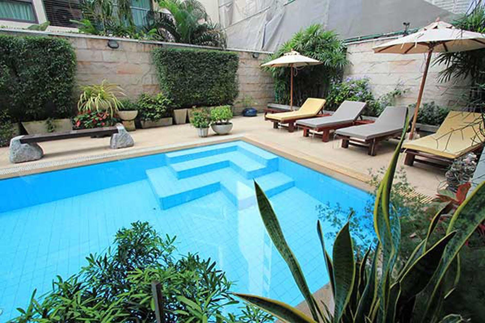 Hotel St. 3*