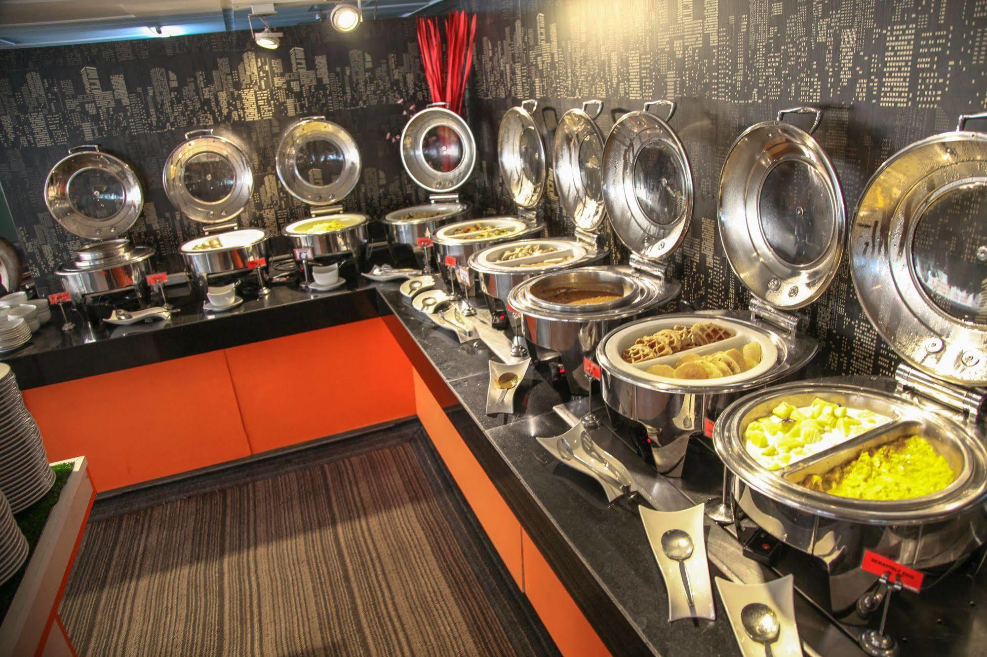 Le Fenix Sukhumvit 11