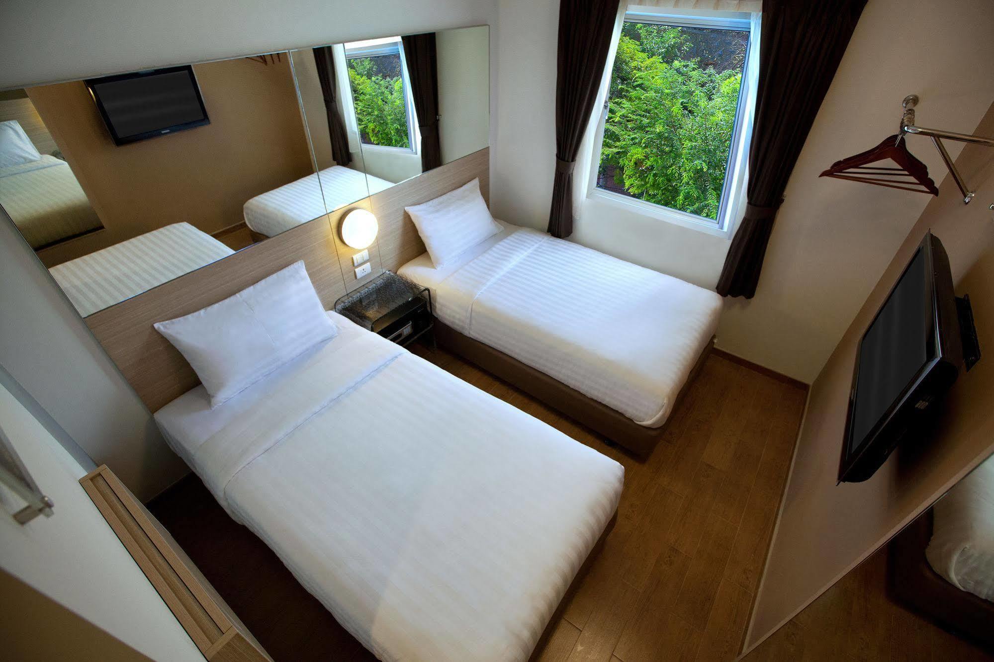 Red Planet Asoke - Sha Extra Hotel 3*