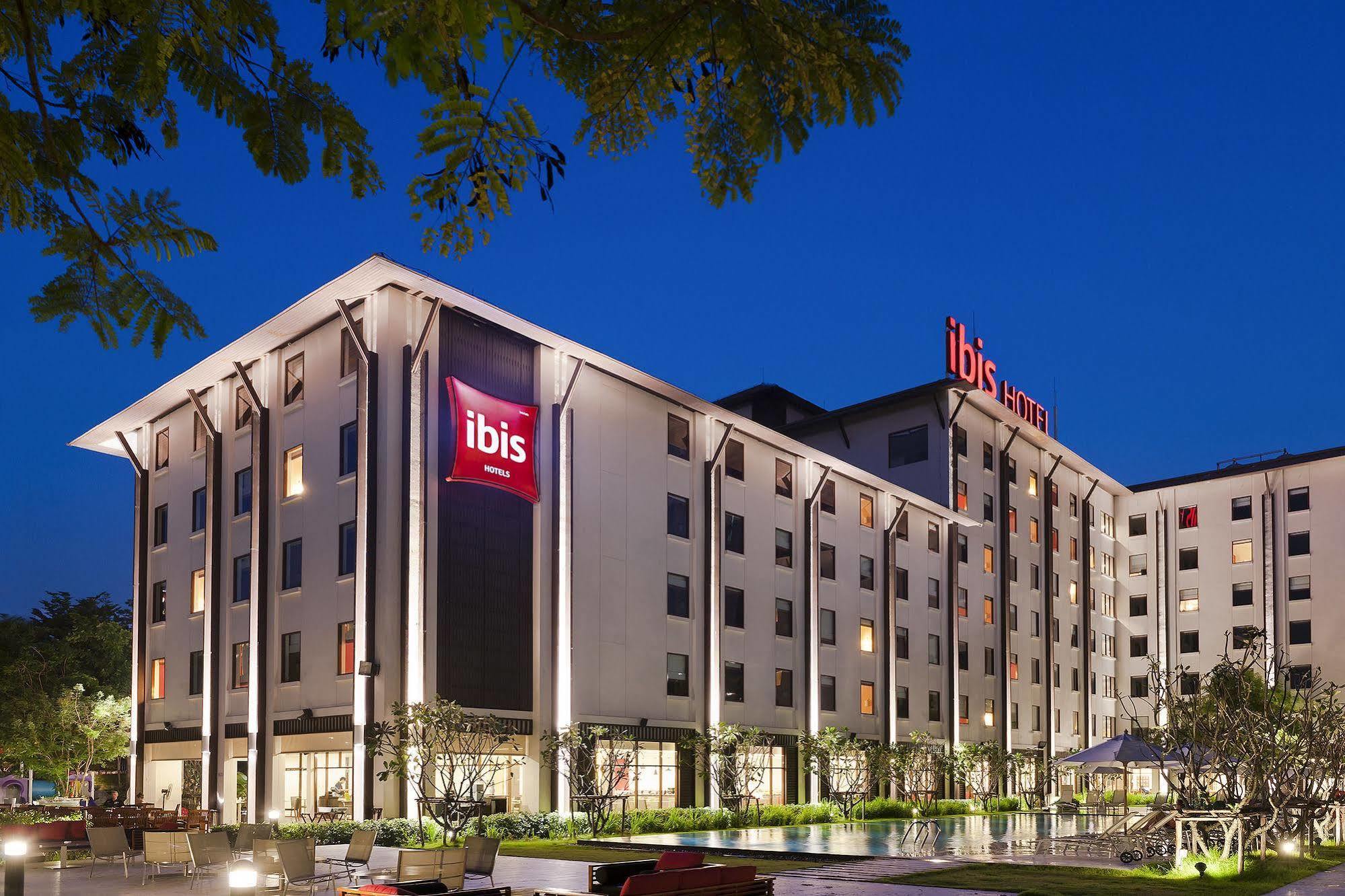 Ibis Riverside Hotel
