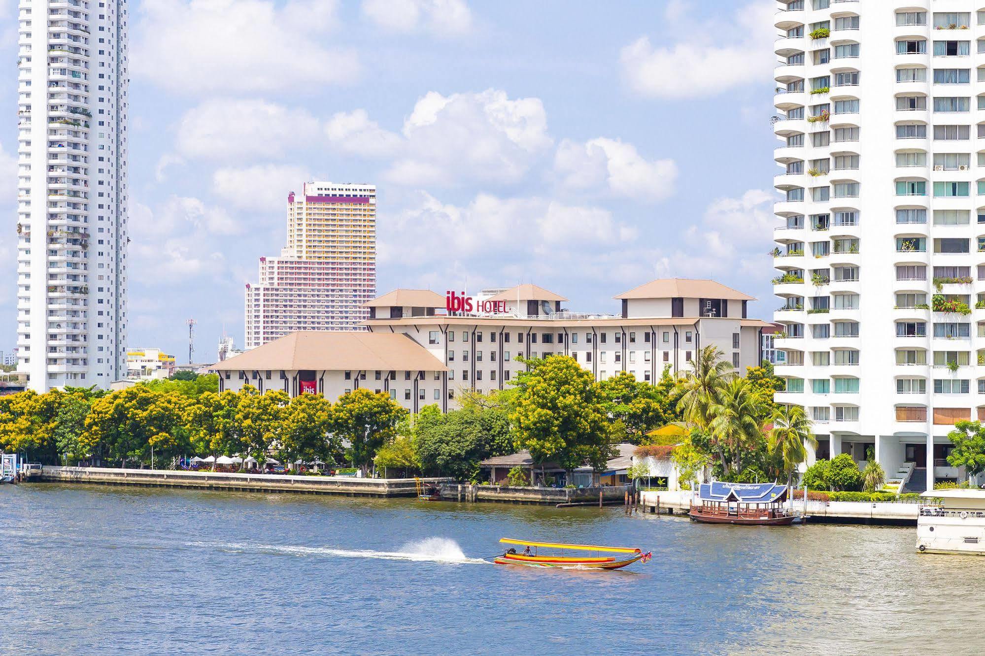 Ibis Riverside 3*