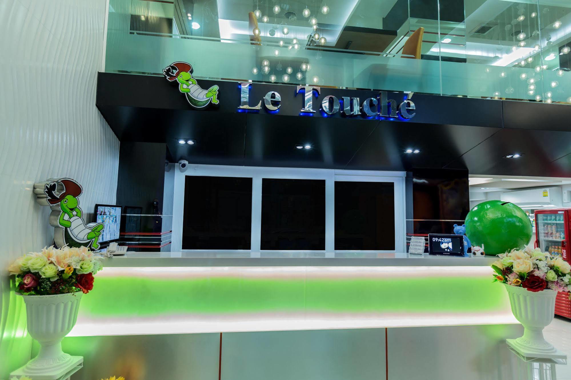 Le Touche Hotel