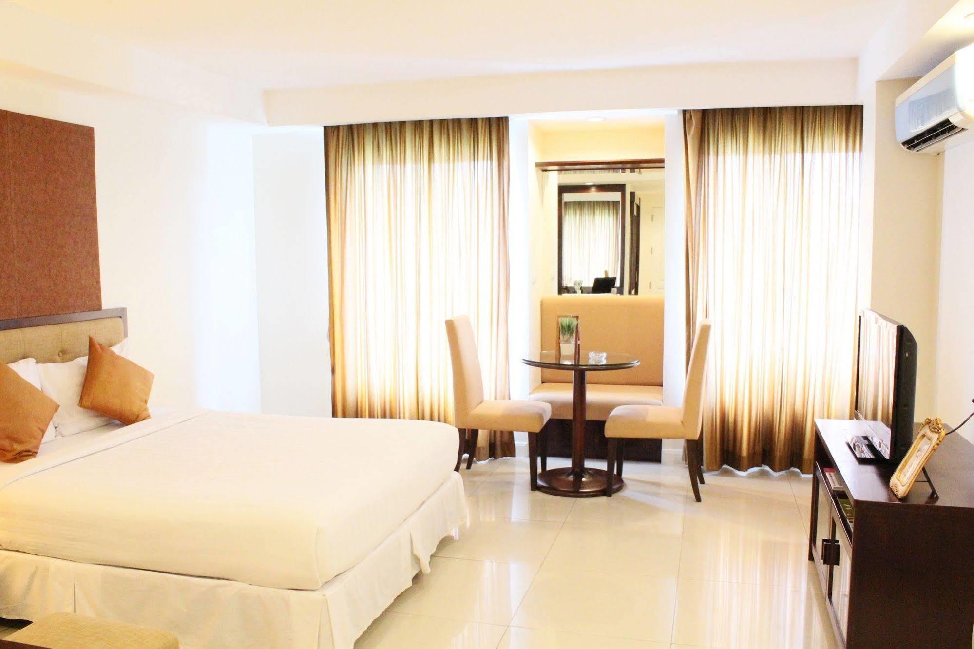 Aparthotel Romance Bangna Bangkok