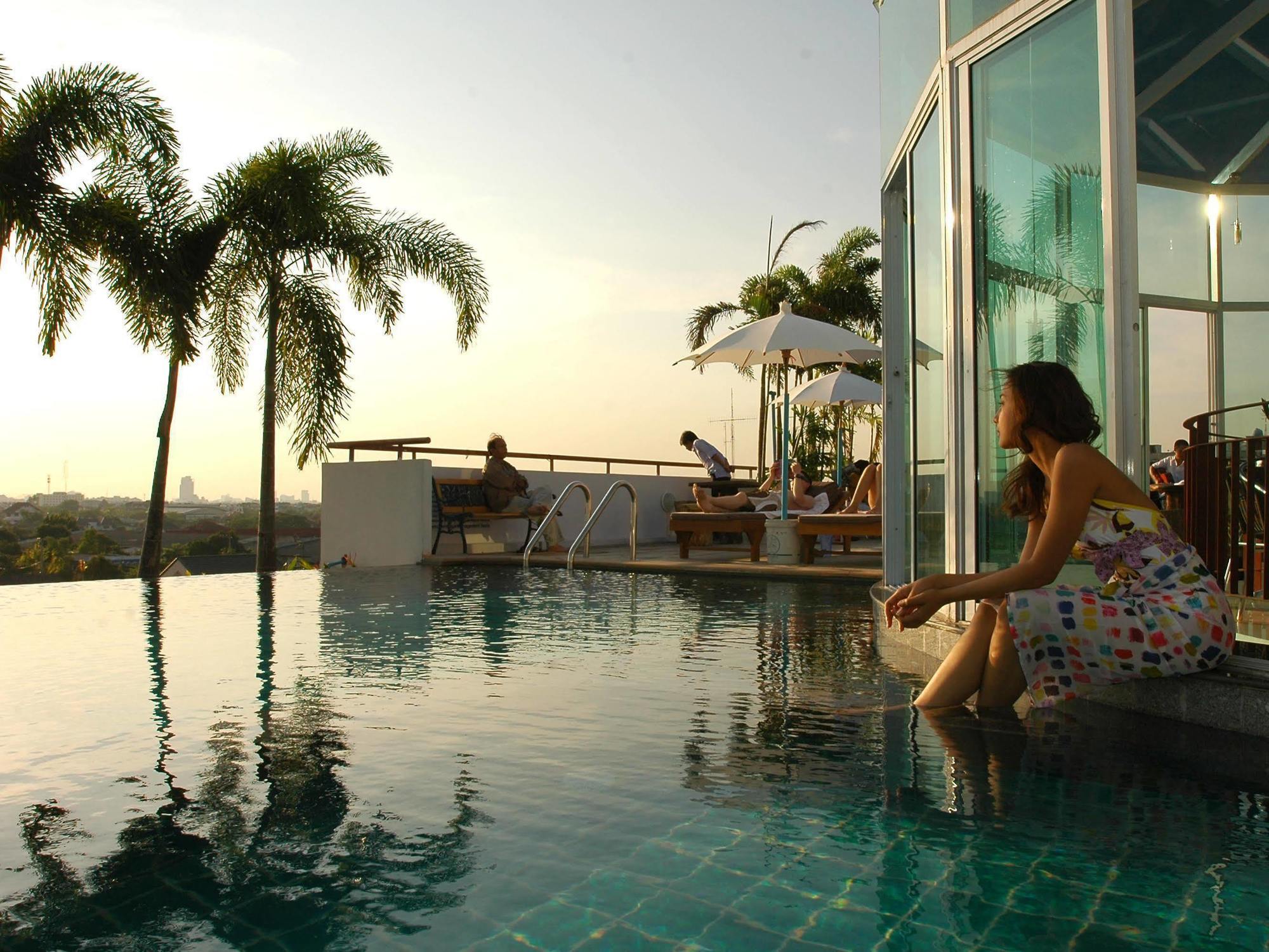 Bansabai Hostelling International Bangkok