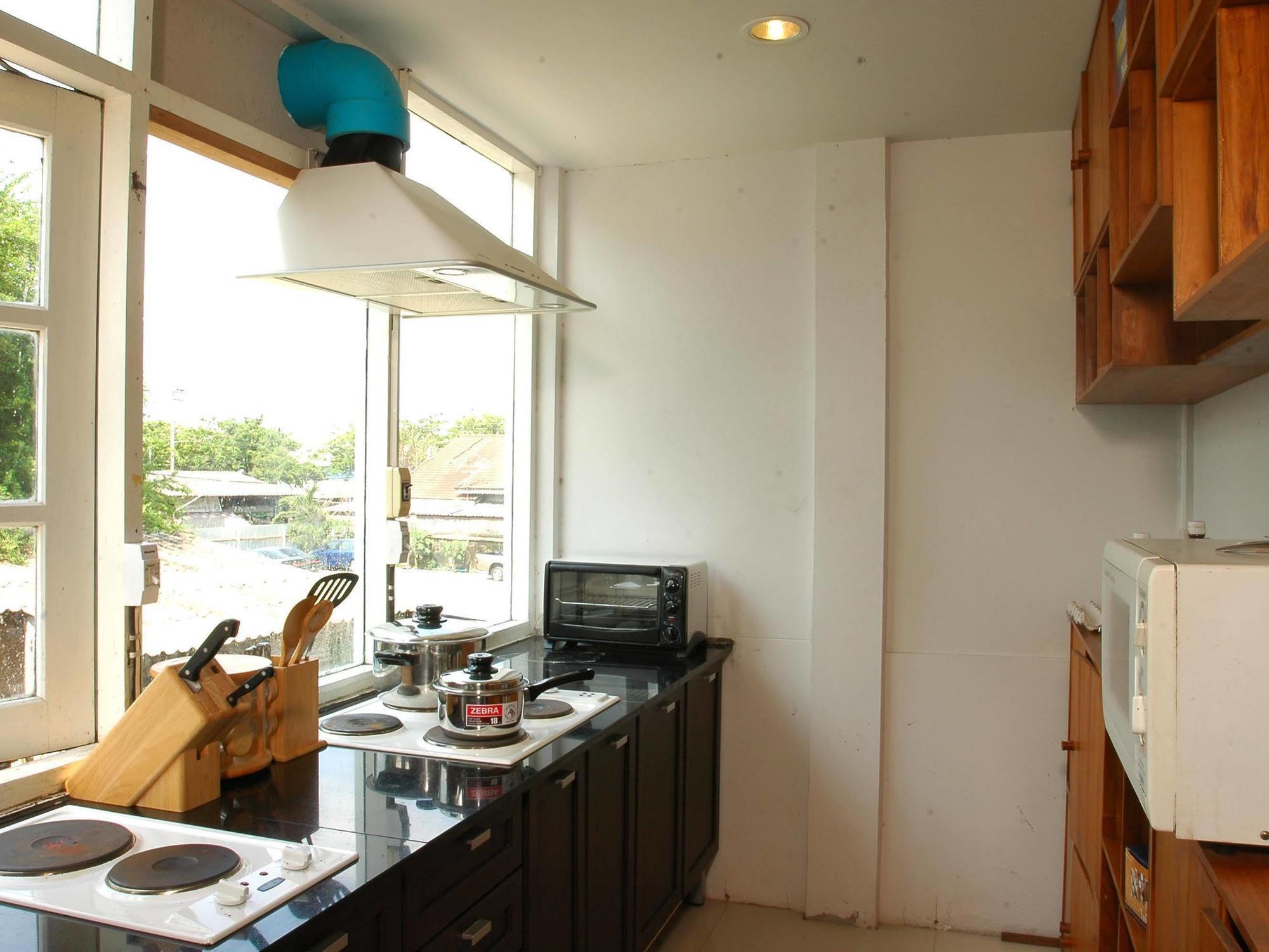Bansabai Hostelling International Inn Bangkok