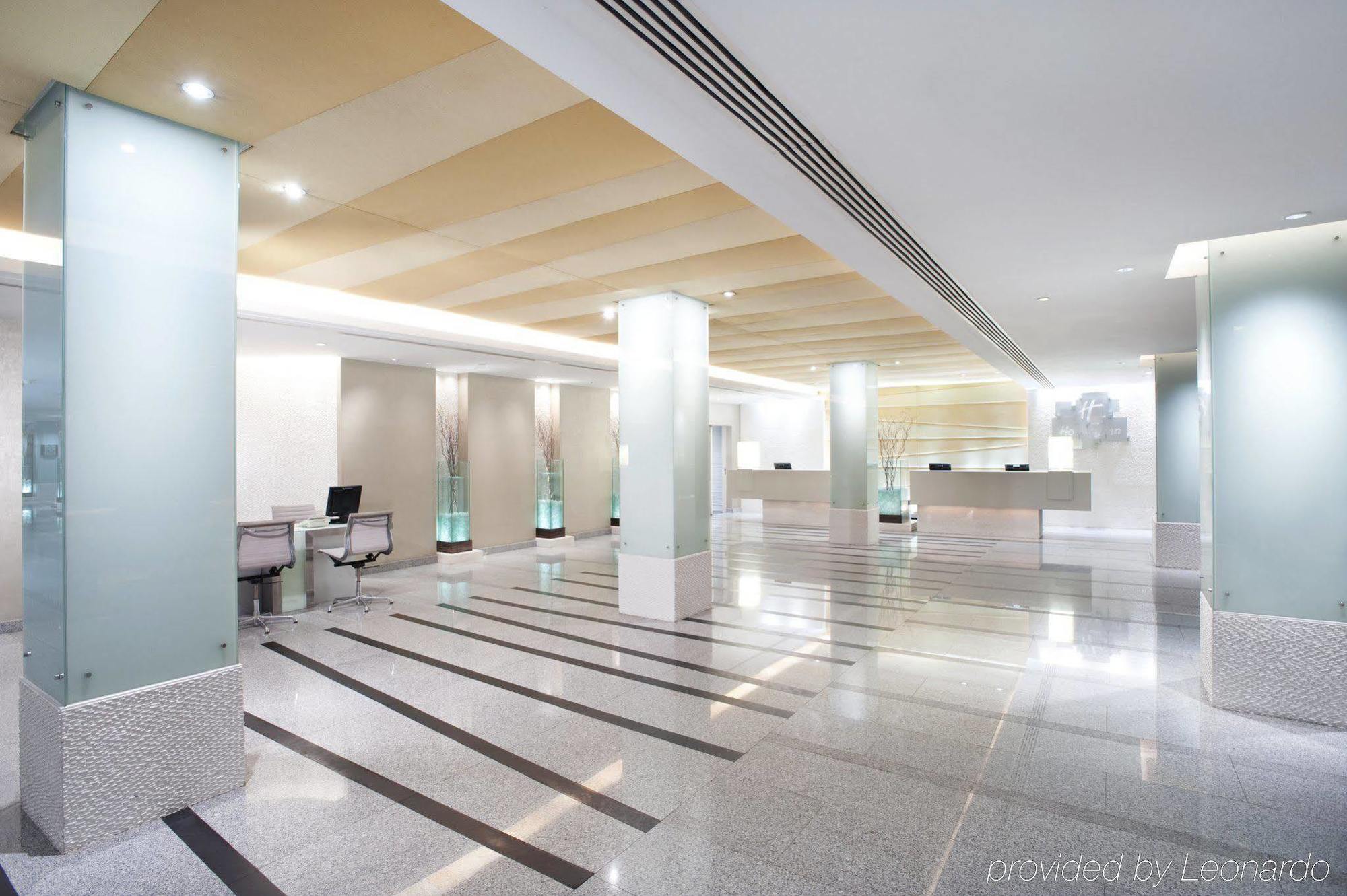 Holiday By Ihg Hotel 4*
