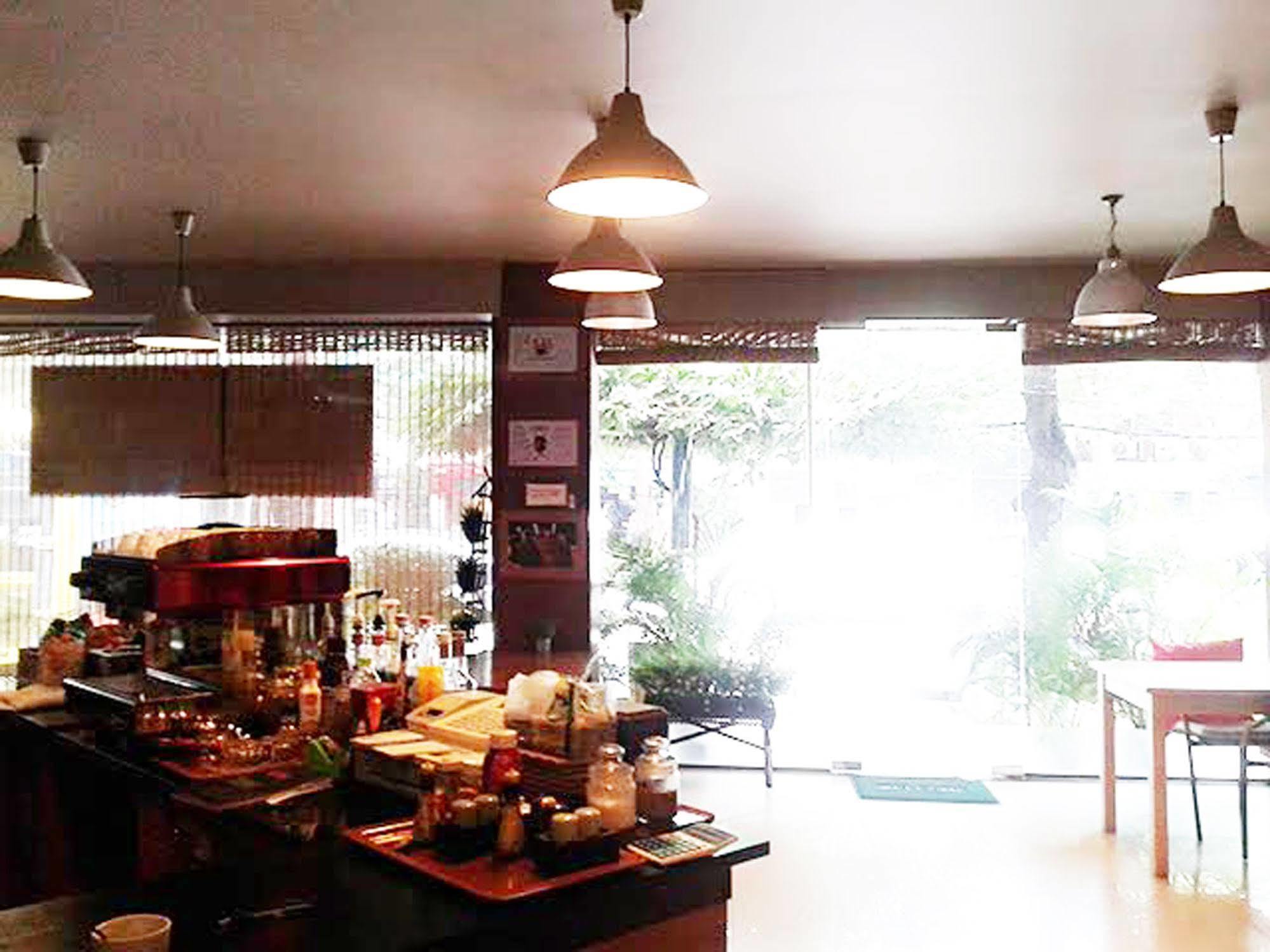 Rainforest Guest house 2*