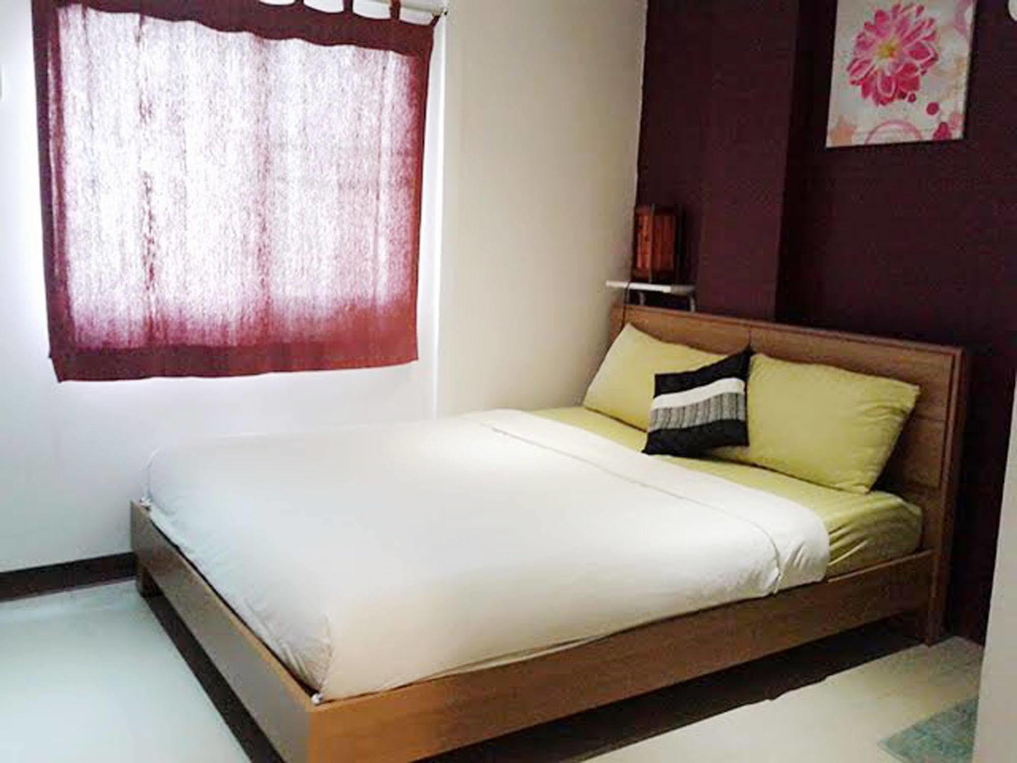 Rainforest Guest house 2*