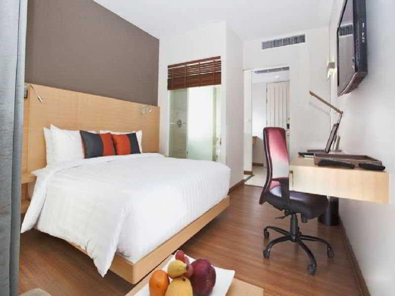 Solo, Sukhumvit 2, - Sha Extra Hotel 4*