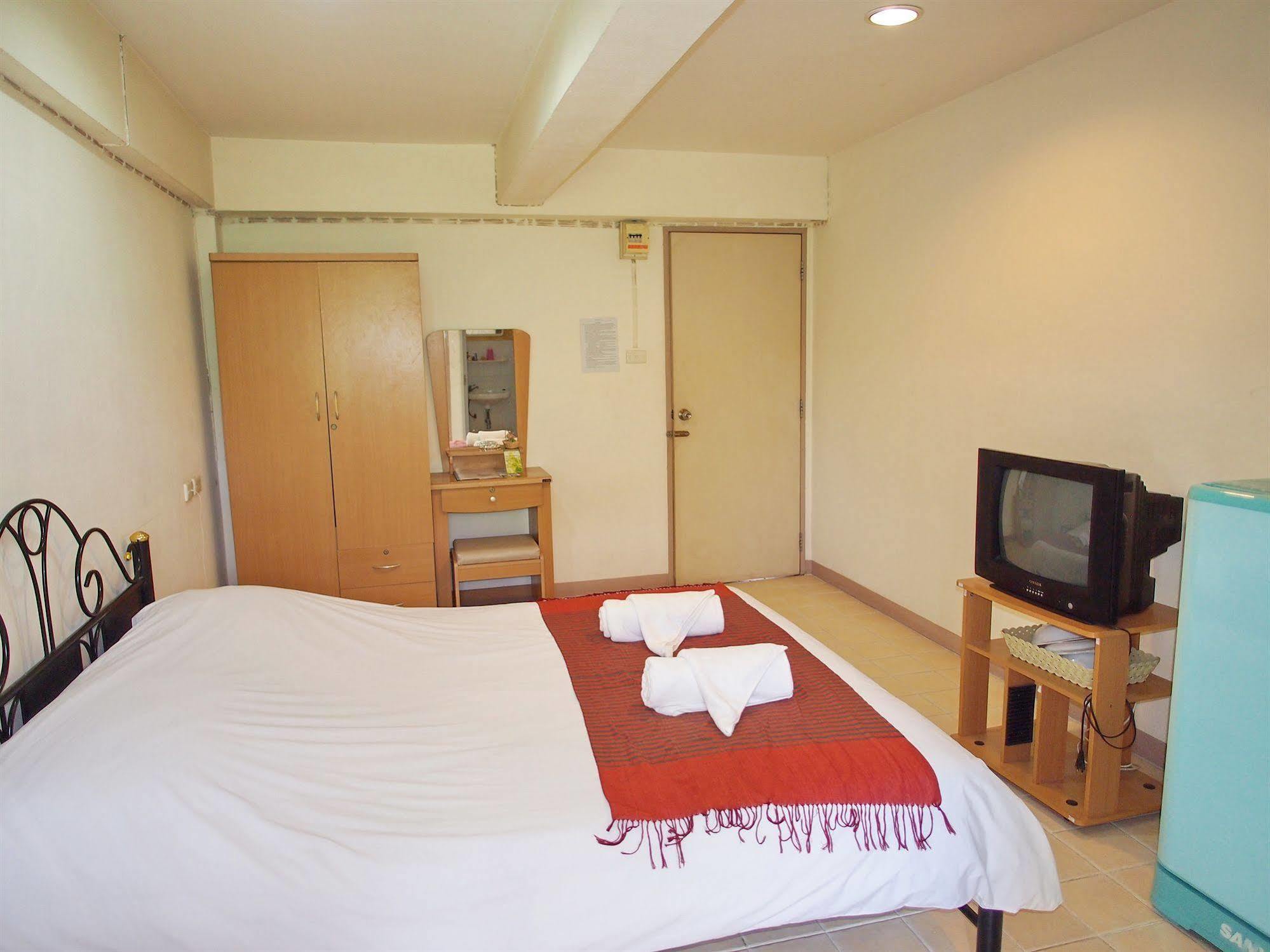 Thanapa Hotel Bangkok