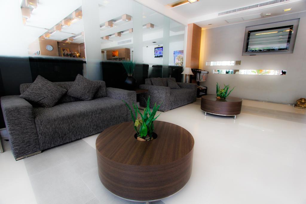 Krongthong Mansion & 3*