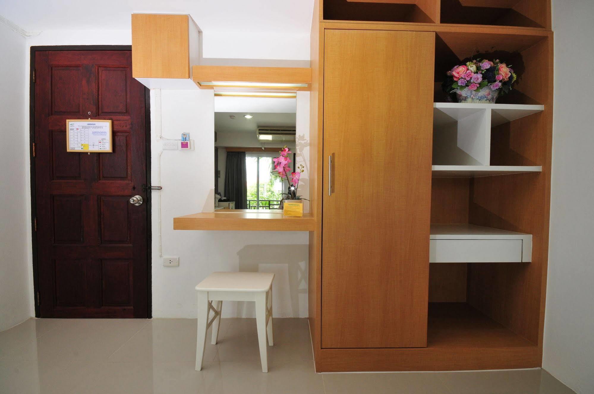 Beerapan Hostel Bangkok