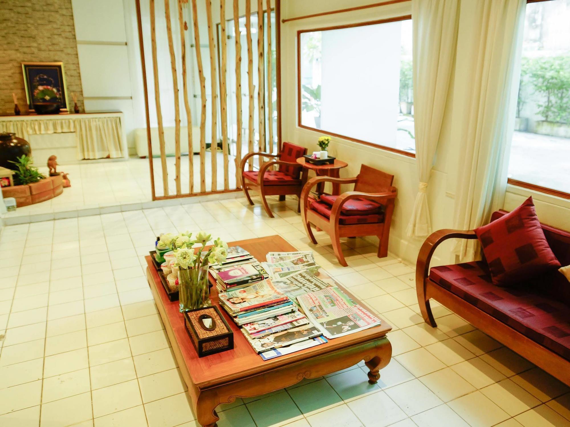Saphan Krungthep Hostel Bangkok