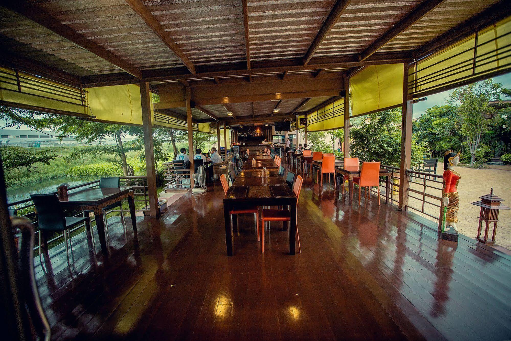 Ploykhumthong Boutique 4*