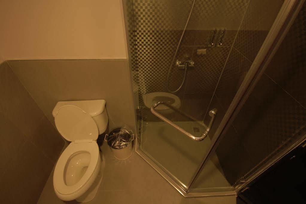 The Blocks Sukhumvit 10 Hostel *