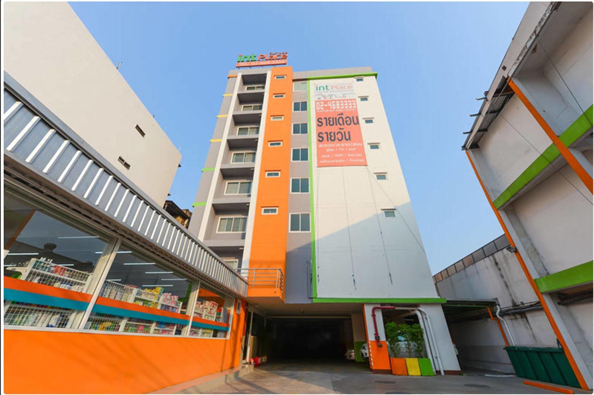 Oyo 460 Int Place Hotel
