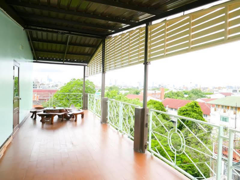Four Sons Village Hotel Bangkok