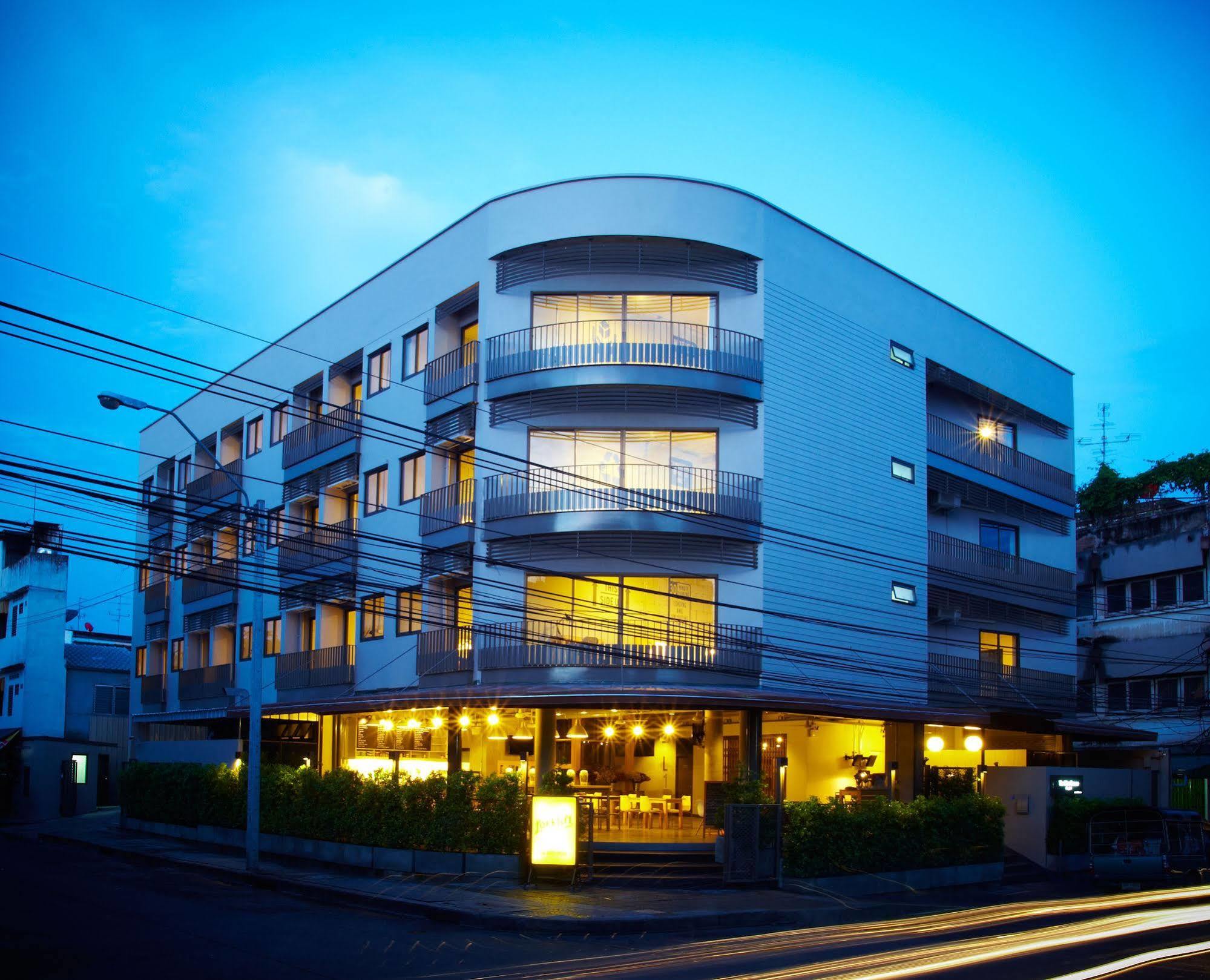 Hotel Siri Oriental 3*