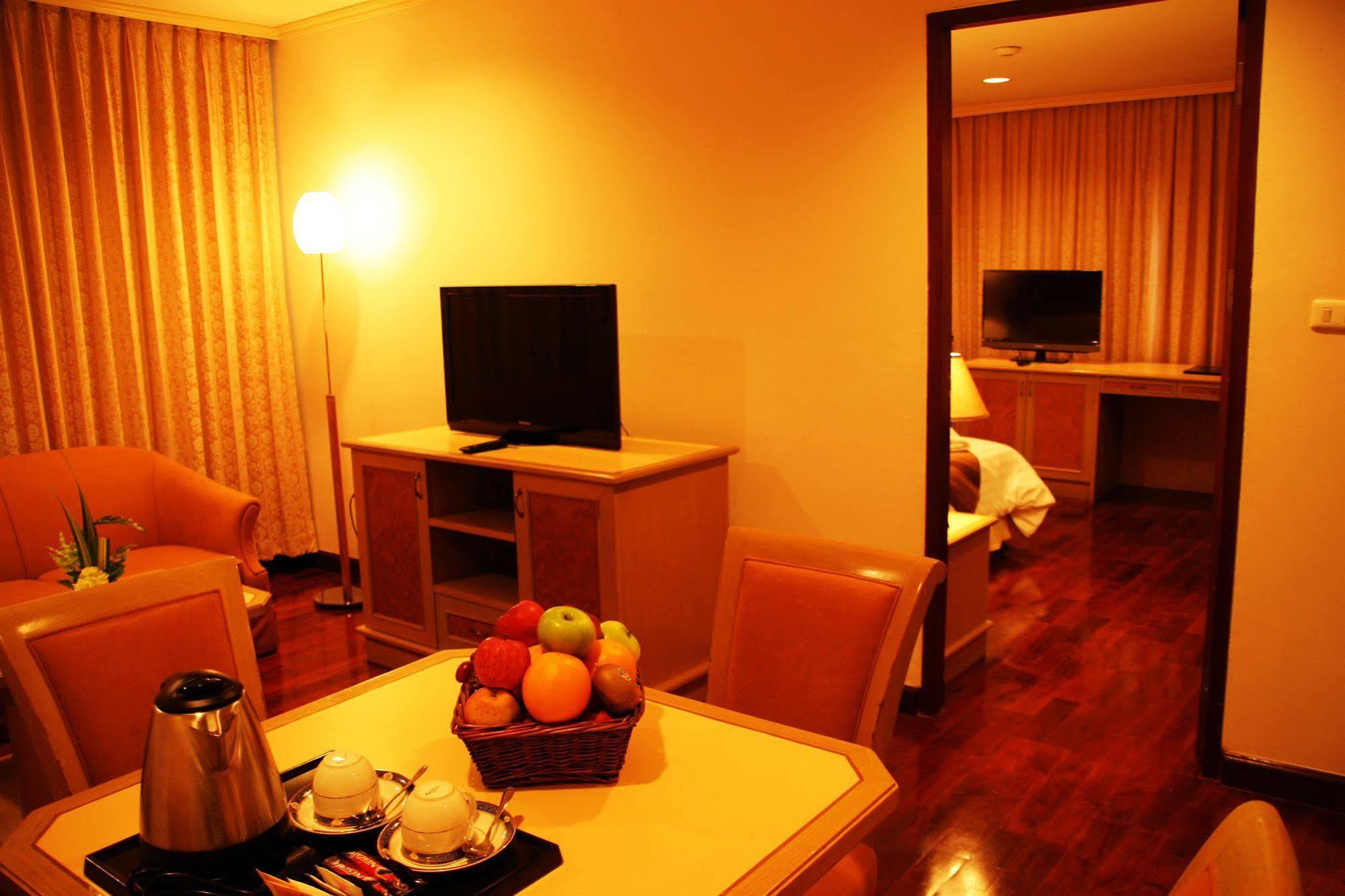 Grand Tower Rama 6 Hotel Bangkok