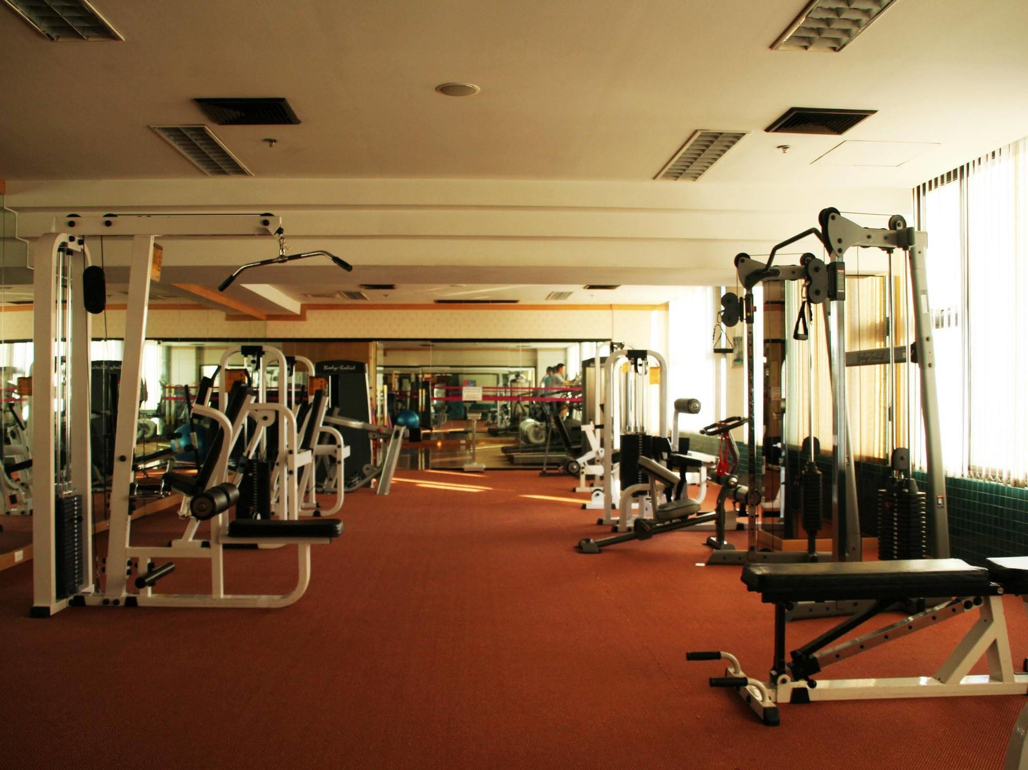 Hotel Grand Tower Rama 6