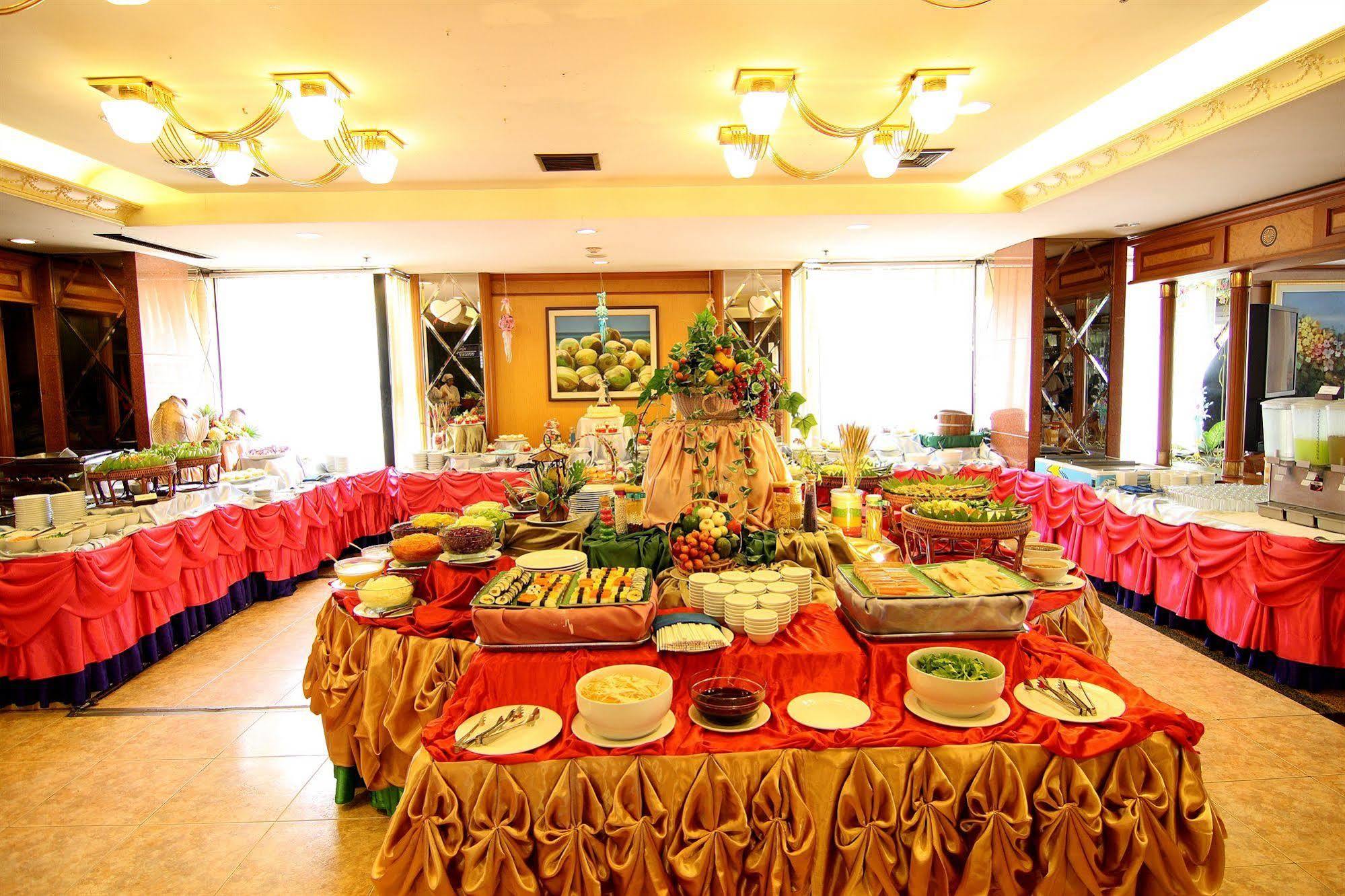 Hotel Grand Tower Rama 6