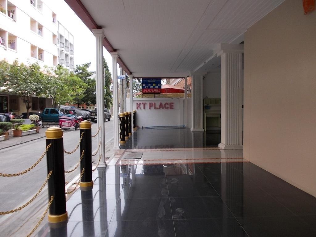Kt Place *