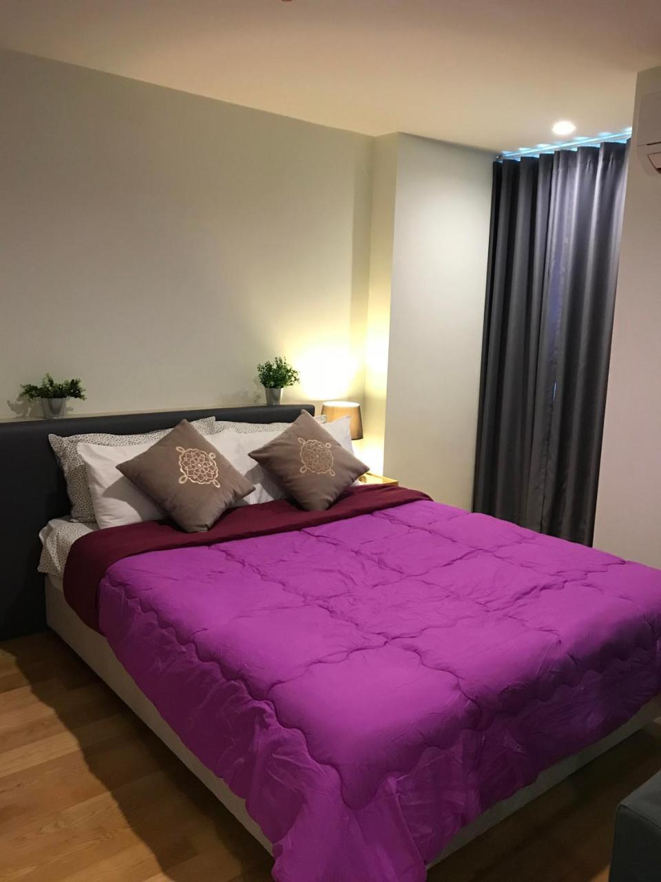 Hue Sukhumvit Phra Khanong Apartment