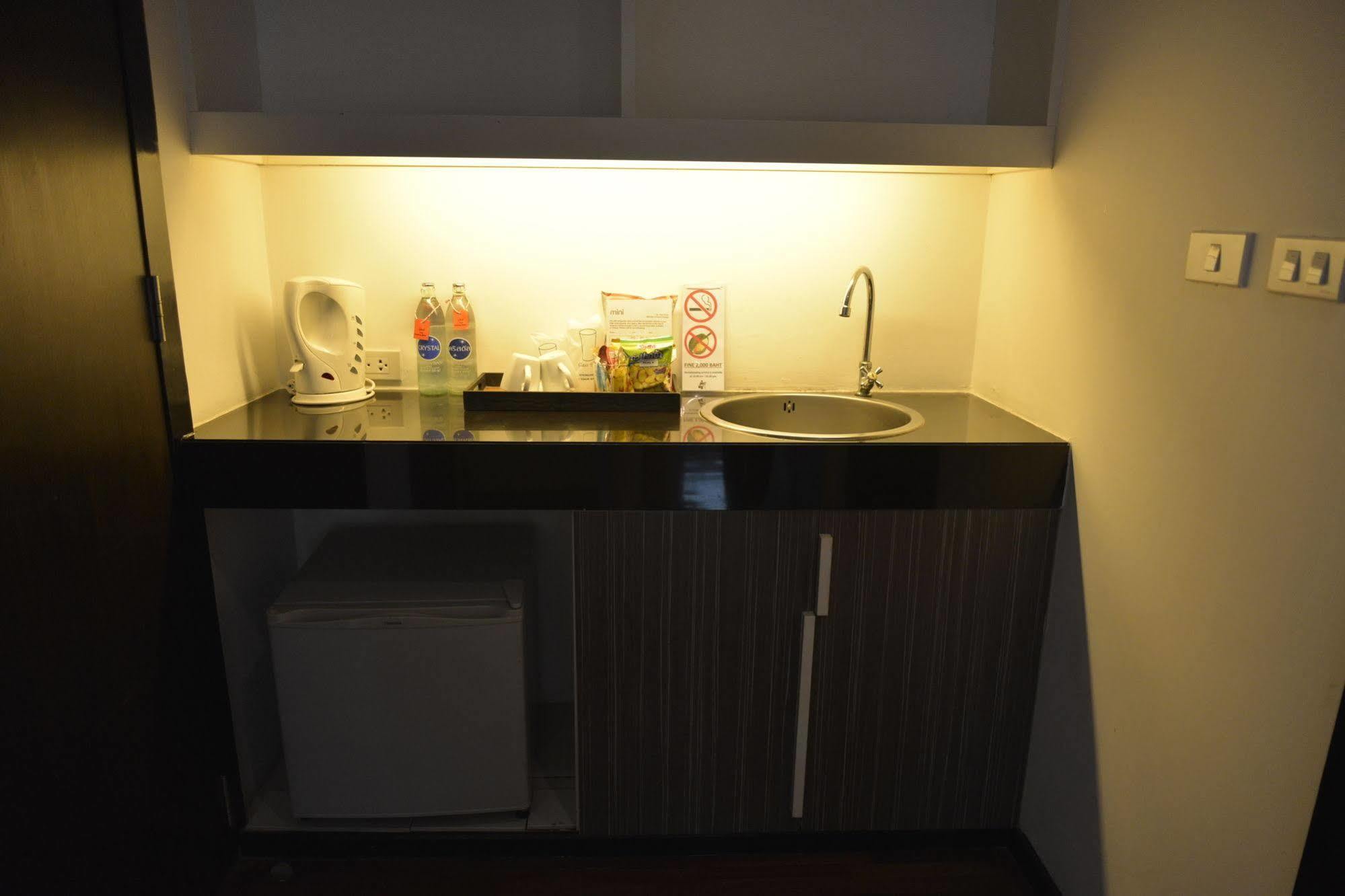 The Mini R Ratchada Inn