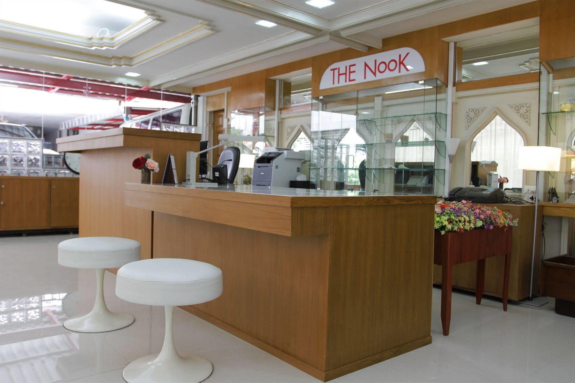 Bed & Breakfast The Nook Pratunam
