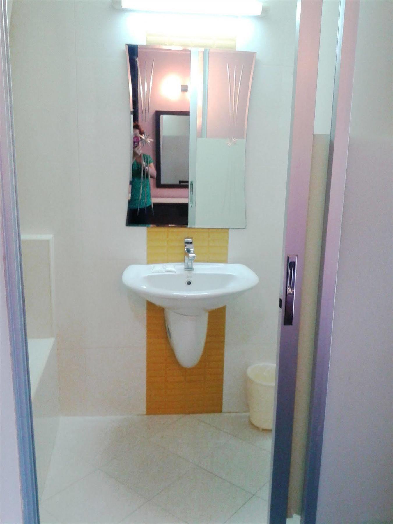 Pinnacle Dream Hotel 3*