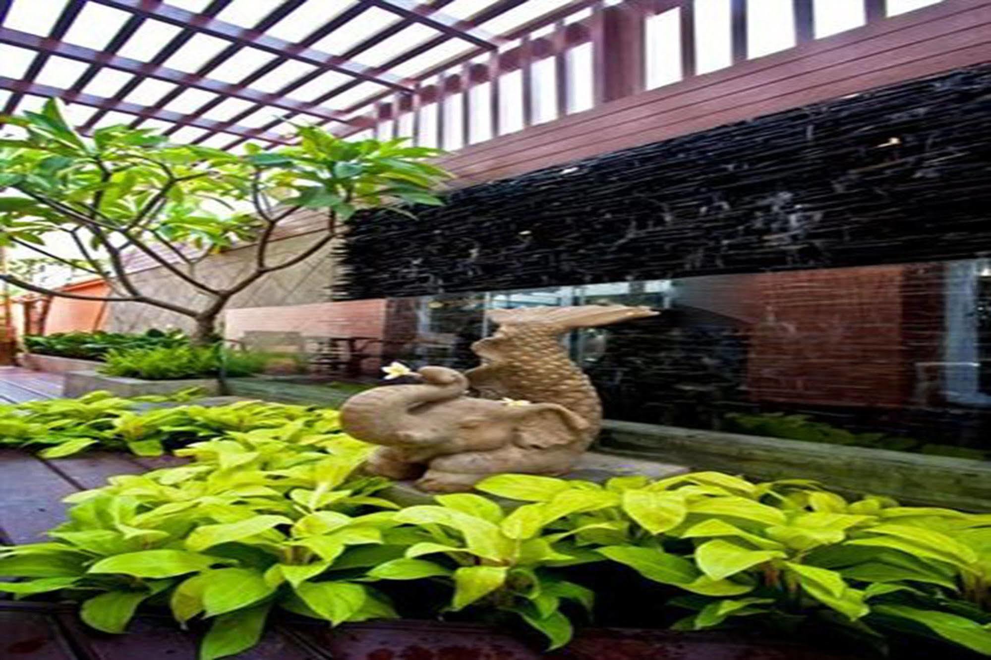 Plai And Herbs Suvarnabhumi Airport Hotel