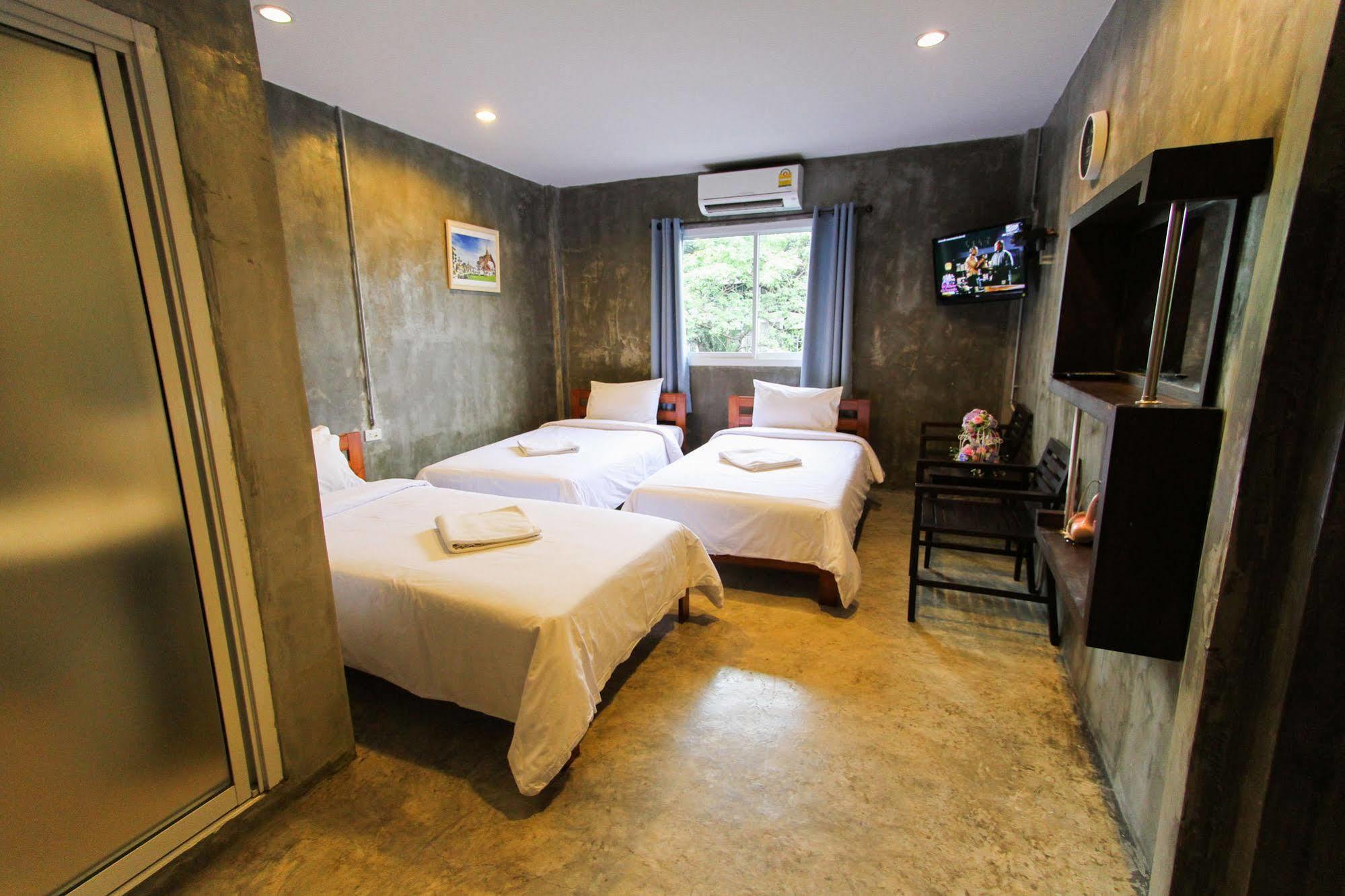 Hotel At Smile House